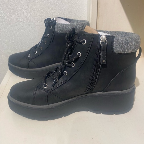 Dr Scholl’s Women’s Max Alpine Ankle Winter Boots Black Wedge Style New size 10 - Picture 1 of 16